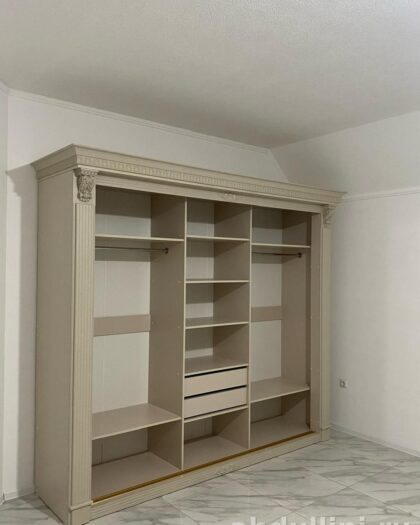 Шкаф-купе Веста в стиле неоклассика — купить в Дагестане — купить в Дагестане