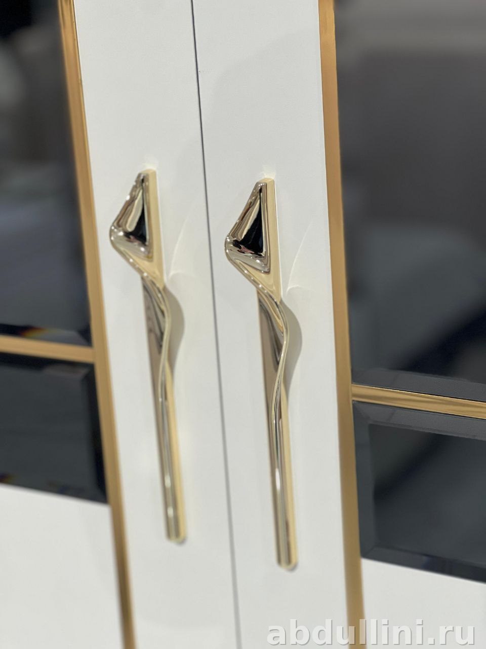 Сп. Леонарда — мебельный комплект в бело-золотом цвете — купить в Дагестане — фото 5