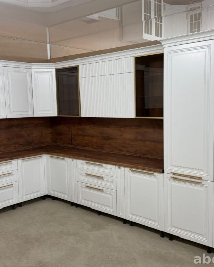 Кухня Виттория: элегантный гарнитур в белом цвете | Купить в Дагестане