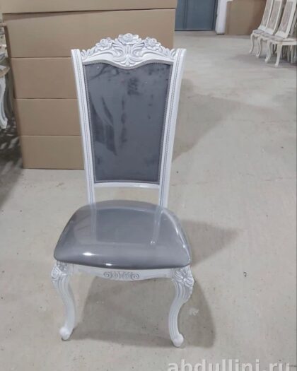 Стул с резными узорами и серой обивкой — купить в Дагестане серая обивка — купить в Дагестане