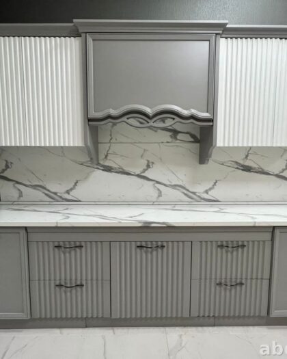 Кухонный гарнитур Белуччи 3.0м серо-белый купить в Дагестане — купить в Дагестане — фото 1