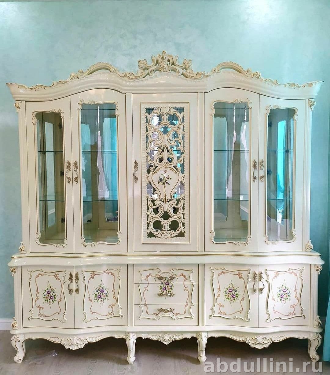 Витрина «Шанель» — купить в Дагестане | Мебель от производителя — купить в Дагестане