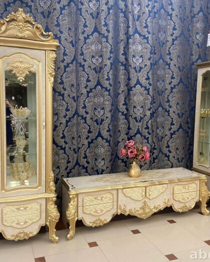 Готовый комплект мебели в классическом стиле с элементами барокко — купить в Дагестане — фото 1