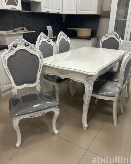 Обеденный стол и стулья в белом цвете с резными узорами — купить в Дагестане