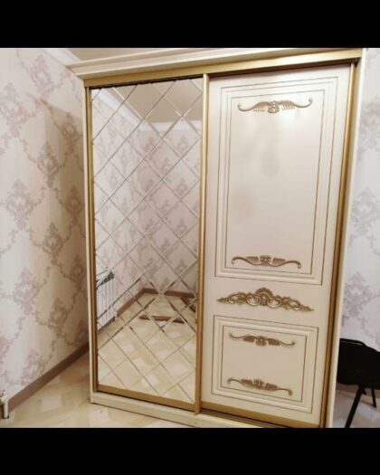 Шкаф-купе с зеркалом в стиле неоклассика — купить в Дагестане — купить в Дагестане — фото 1