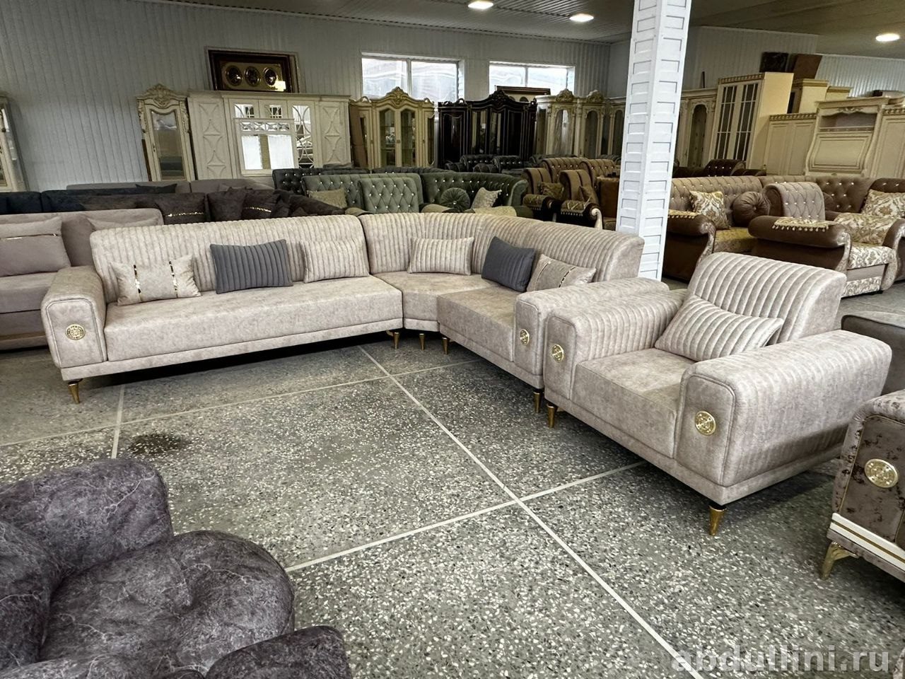 Угловой диван 1084 с креслом в Дагестане — стиль и комфорт — купить в Дагестане — фото 1