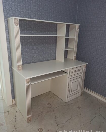 Письменный стол Исанта 1176 с надстройкой в Дагестане — купить в Дагестане — фото 1