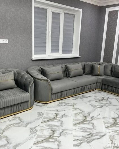 Угловой диван и кресло в стиле неоклассика с золотистой отделкой — купить в Дагестане — фото 1