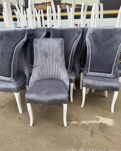 Стулья 1586 с бархатной обивкой и деревянным каркасом купить в Дагестане — купить в Дагестане