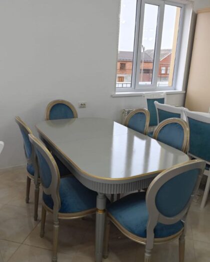 Комплект мебели 2️⃣0️⃣1️⃣3️⃣: стол и стулья в Дагестане (2013) — купить в Дагестане — фото 1