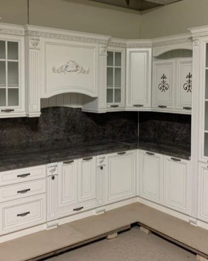 Кухня Кальяри Бьянка 40 белый патина серая — купить в Дагестане — купить в Дагестане