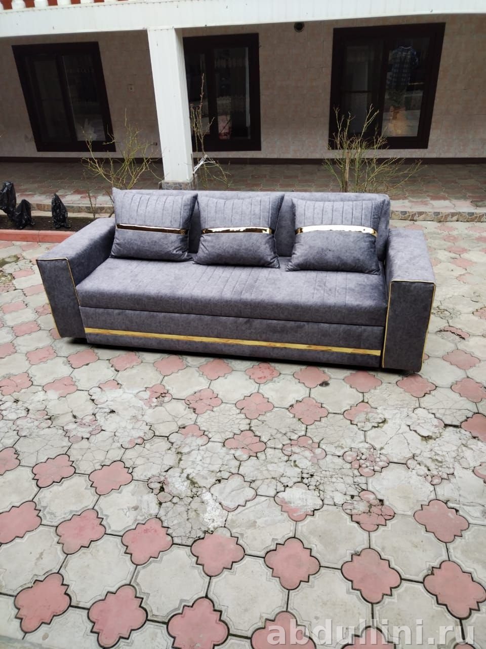Диван Комфорт серый с золотистыми акцентами — купить в Дагестане — купить в Дагестане — фото 1