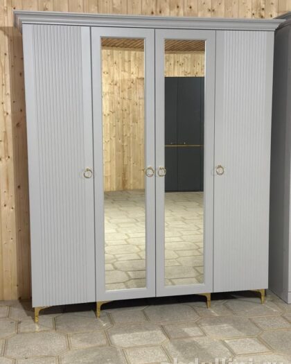 Шкаф рифленый с зеркалами 2282 в сером цвете — купить в Дагестане — купить в Дагестане