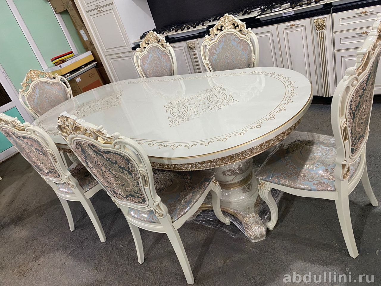 Купить раздвижной стол и стулья в стиле неоклассика в Дагестане — купить в Дагестане