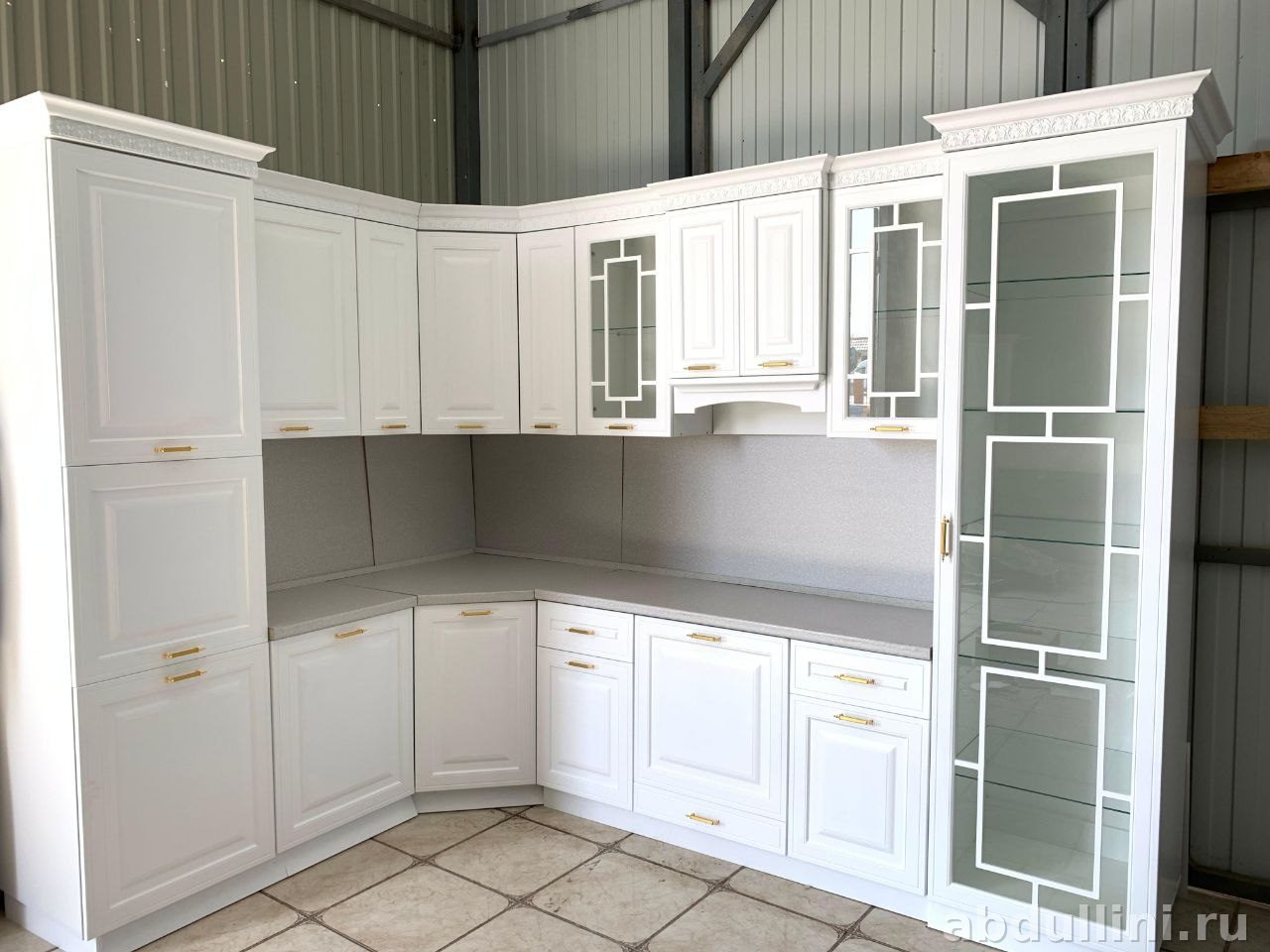 Кухонный гарнитур 2320 — белый матовый, неоклассика | Купить в Дагестане — купить в Дагестане — фото 1