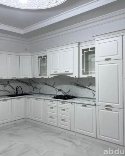 Кухонный гарнитур 2433 в белом цвете — мебель на заказ в Дагестане — купить в Дагестане