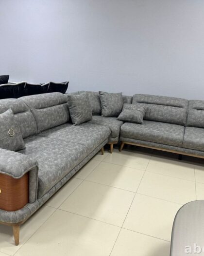 Угловой диван 2571 из массива дерева с серой обивкой — купить в Дагестане