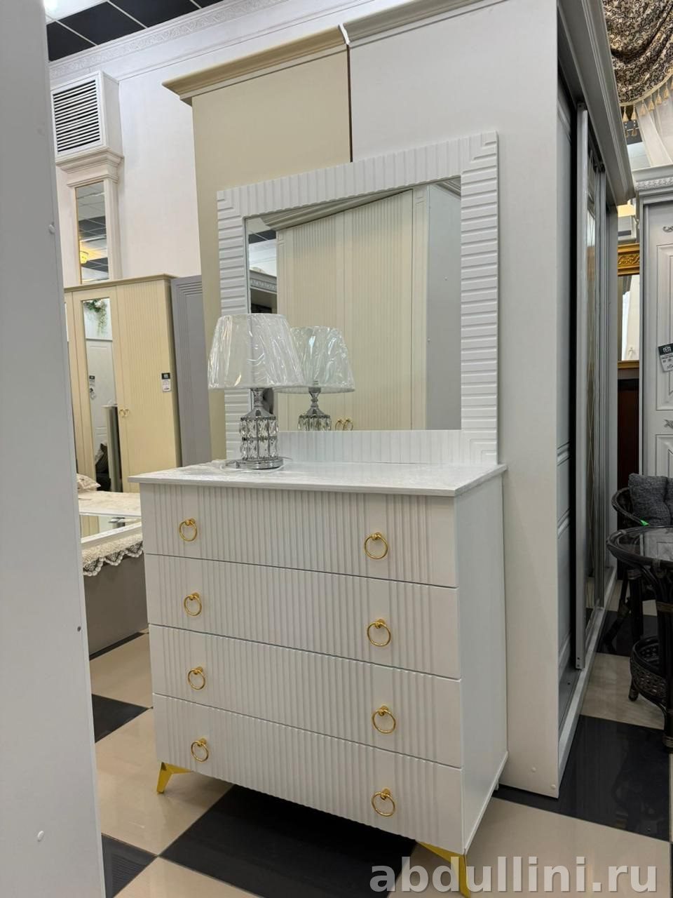 Комод с зеркалом «НЕО» и прикроватные тумбы — белый, беж, серый — купить в Дагестане — фото 2