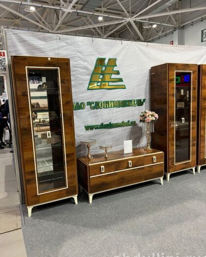 Гарнитур Джорджия 124: шкафы-витрины и тумба под ТВ — купить в Дагестане