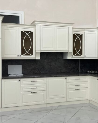 Кухонный гарнитур 3023 в стиле неоклассика — купить в Дагестане — купить в Дагестане — фото 1