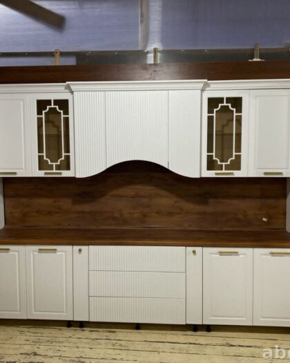 Кухня Асиль белая с пеналом — купить в Дагестане — купить в Дагестане — фото 1