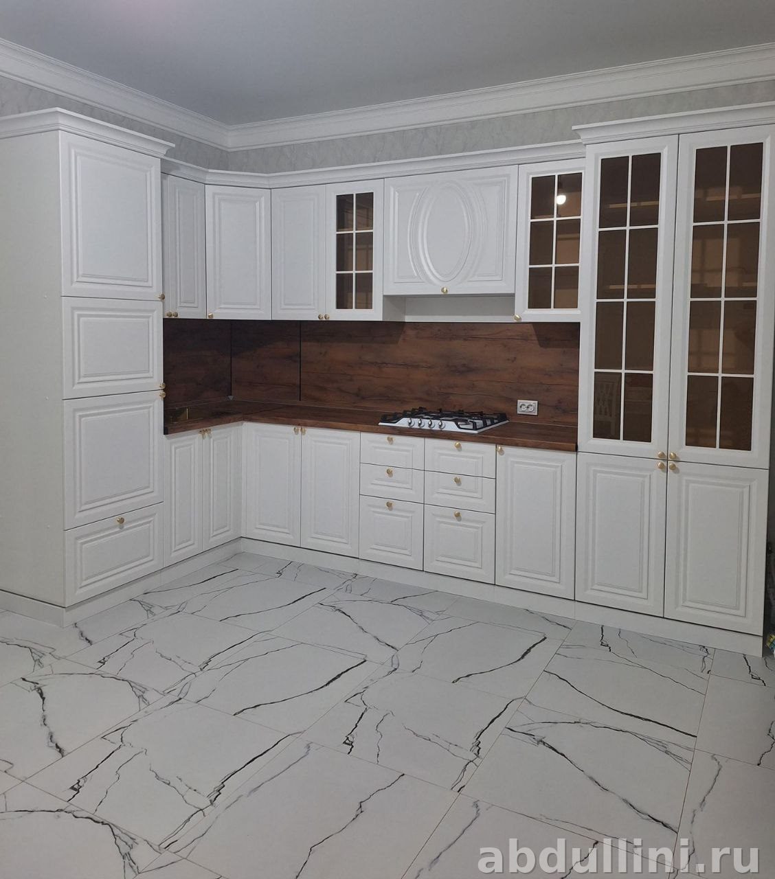 Кухонный гарнитур 3241 белый в стиле неоклассика | Купить в Дагестане — купить в Дагестане