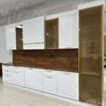 Кухня Анна 3558 — белая кухня с золотистыми элементами — купить в Дагестане