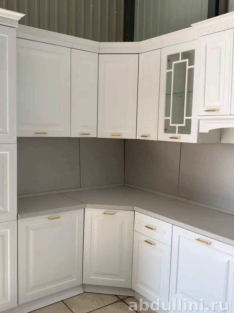 Кухонный гарнитур 2320 — белый матовый, неоклассика | Купить в Дагестане — купить в Дагестане — фото 2