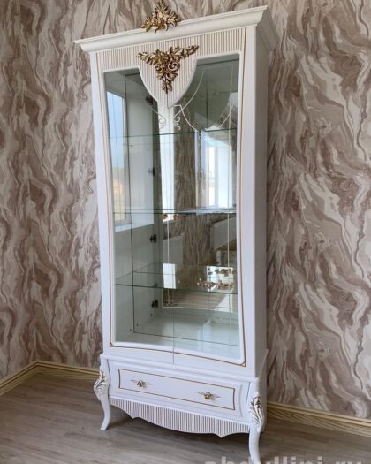 Витрина 3972 Белая с золотой патиной — мебель от производителя — купить в Дагестане