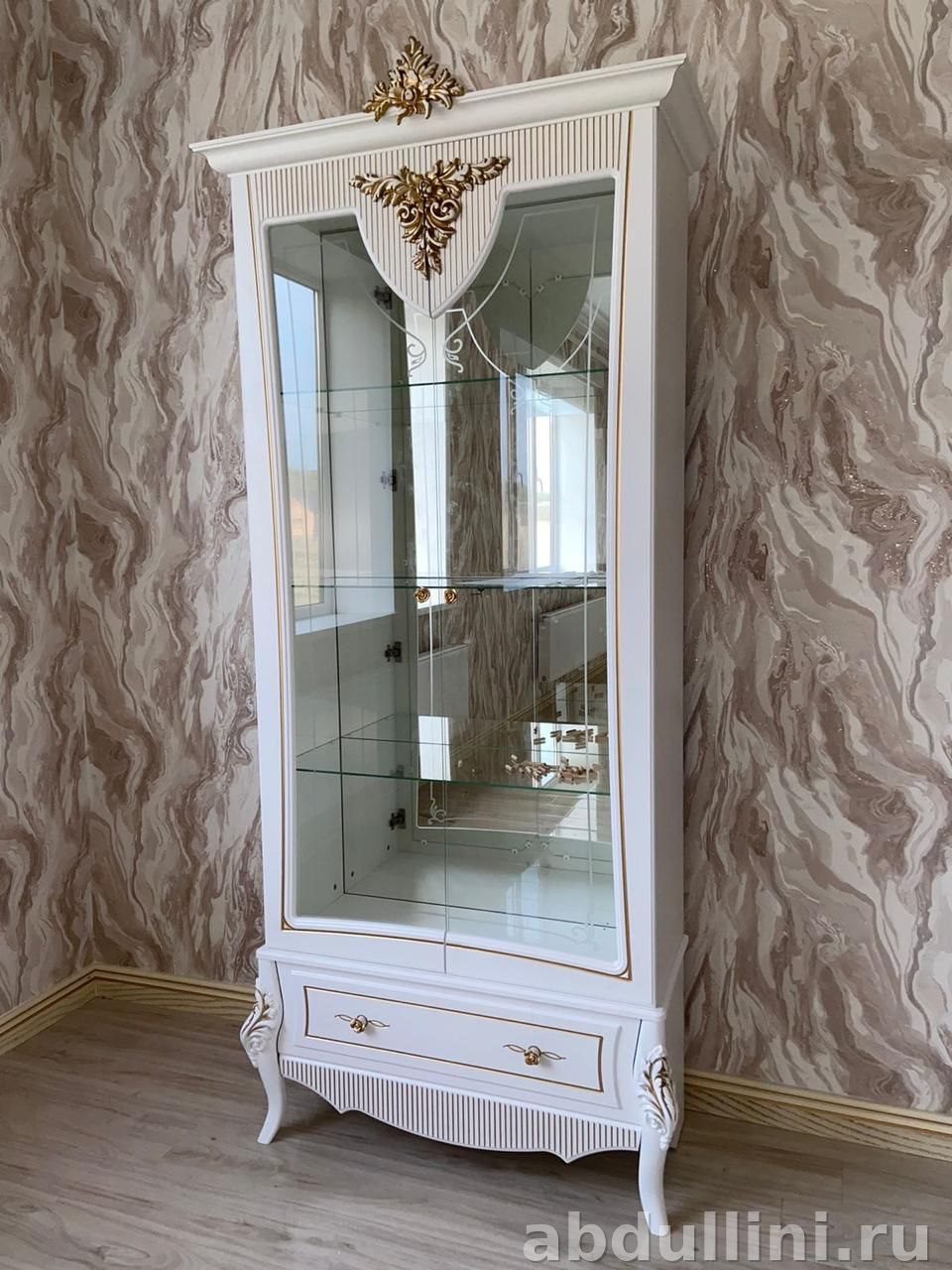 Витрина 3972 Белая с золотой патиной — мебель от производителя — купить в Дагестане