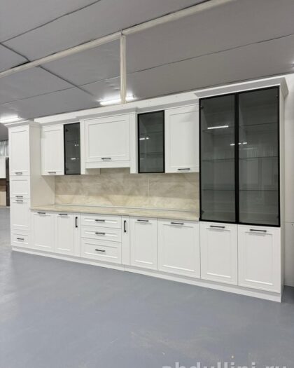 Кухня Селена — белый кухонный гарнитур в стиле неоклассика — купить в Дагестане