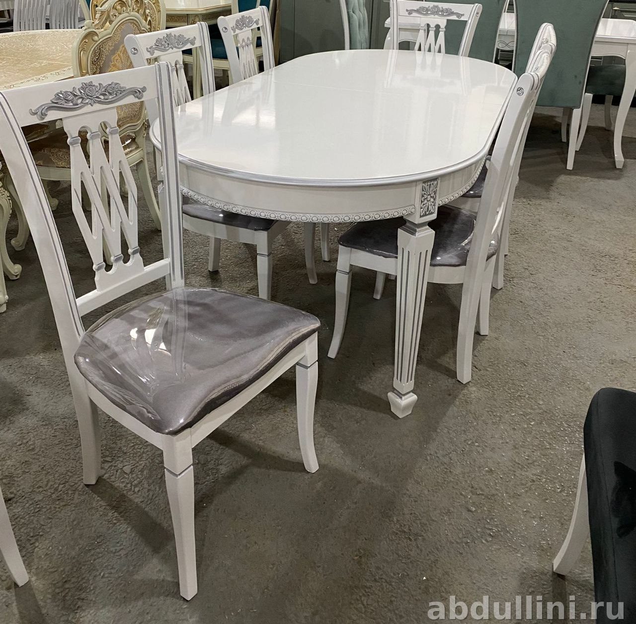 Обеденный комплект стол и стулья белый глянец с серебристыми узорами — купить в Дагестане