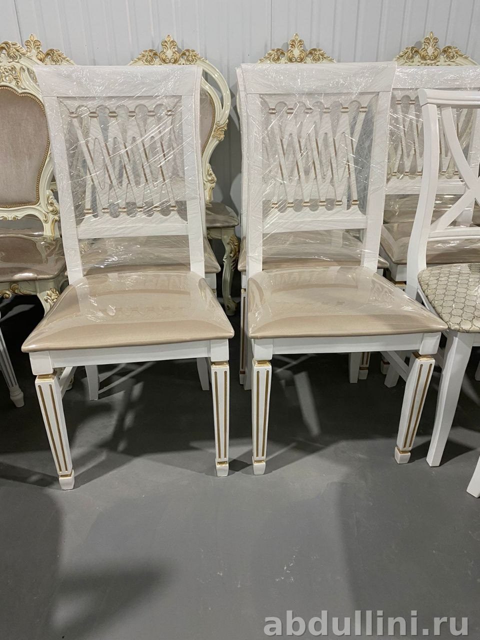Стулья 1️⃣9️⃣3️⃣ белые с золотом — купить в Дагестане — купить в Дагестане