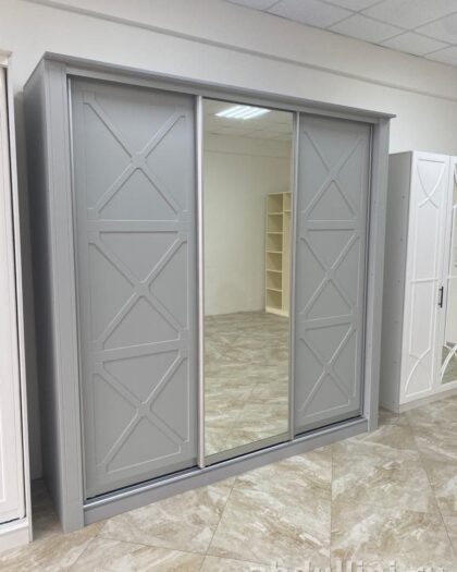 Шкаф-купе с зеркалом и геометрическим узором купить в Дагестане — купить в Дагестане