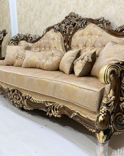 Комплект мебели 550: диван и кресло в классическом стиле — купить в Дагестане — фото 1