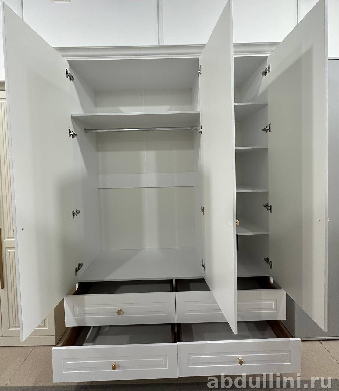 Шкаф-купе СОФИЯ белый с выдвижными ящиками в Дагестане — купить в Дагестане — фото 1