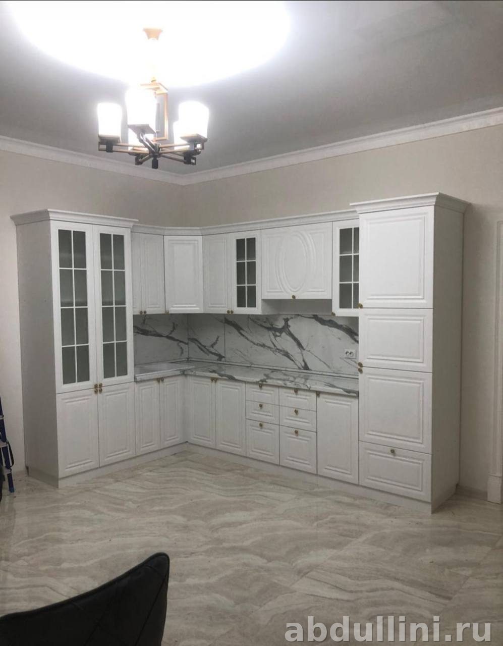 Кухня Такия — белый гарнитур с фасадами из крашеного МДФ — купить в Дагестане — фото 1