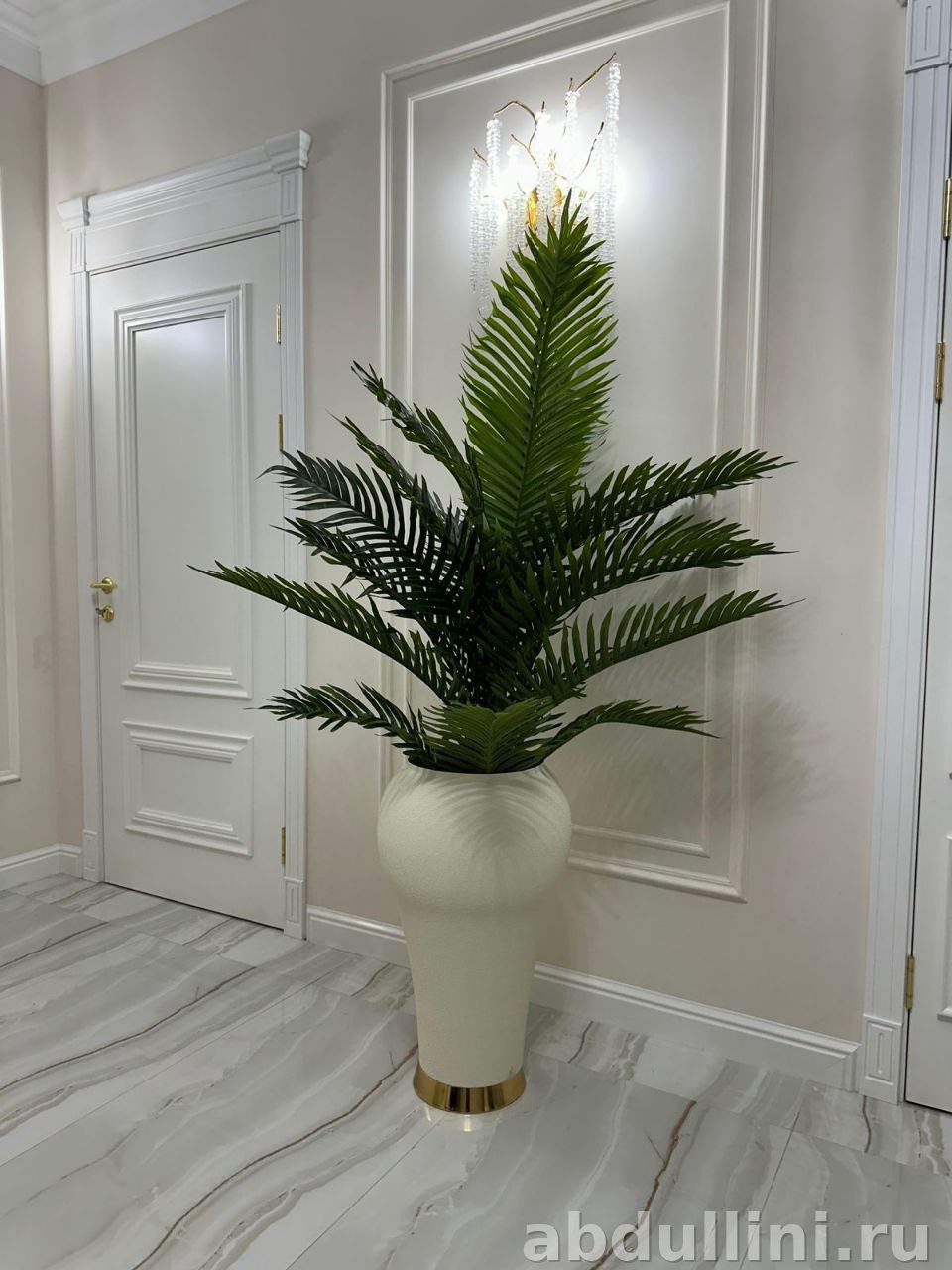 Напольное кашпо с пальмой 1522 — купить в Дагестане