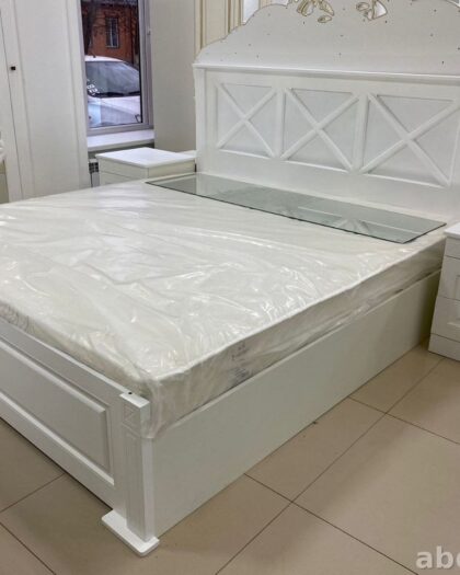 Кровать ТИФФАНИ 180х200 с комплектом мебели в белом цвете — купить в Дагестане — фото 1