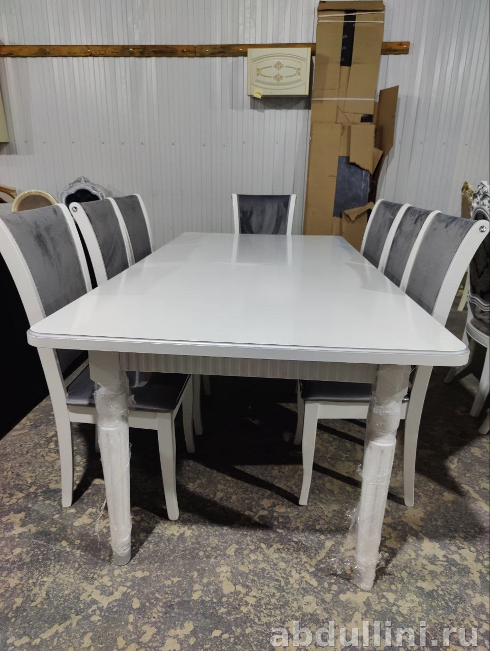 Раздвижной стол и стулья в белом цвете — купить в Дагестане