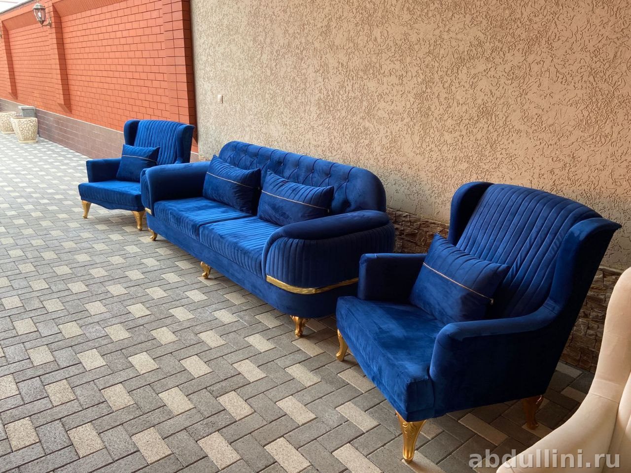 Диван и кресла «Манго» в Дагестане — синий бархат с золотом — купить в Дагестане — фото 2