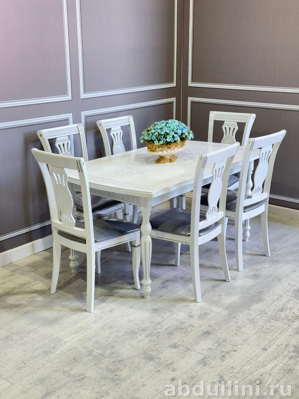 Купить обеденный стол и стулья Версачи в Дагестане