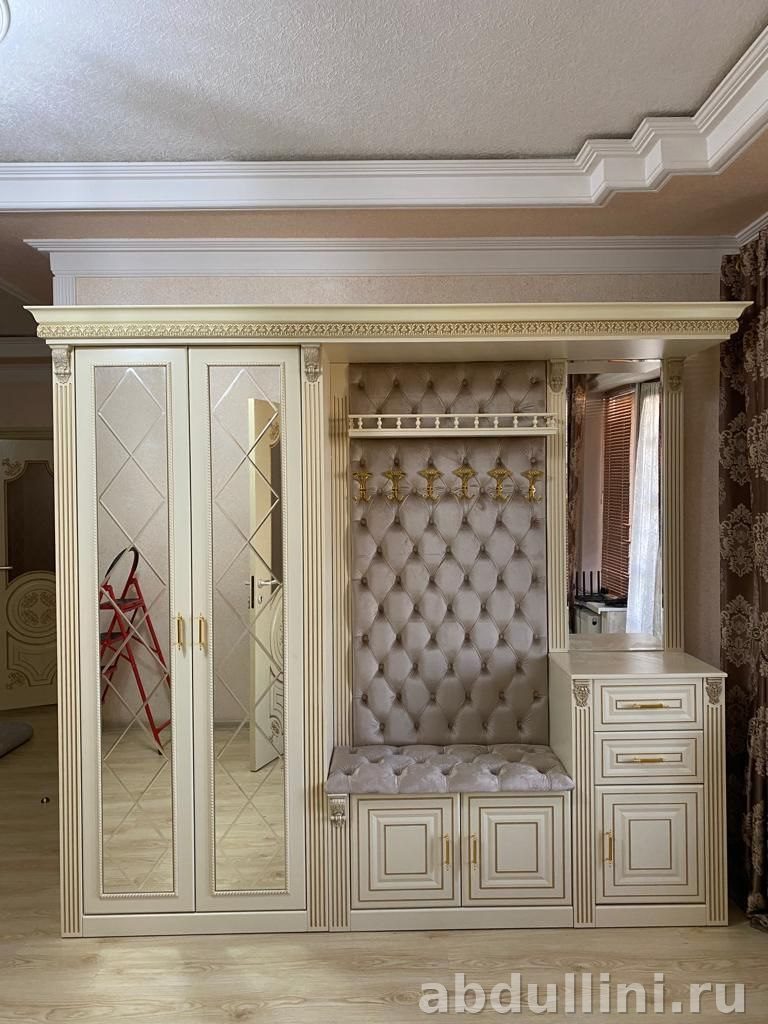 Прихожая Глория бежевая с зеркалами и мягкой панелью с зеркалами — купить в Дагестане