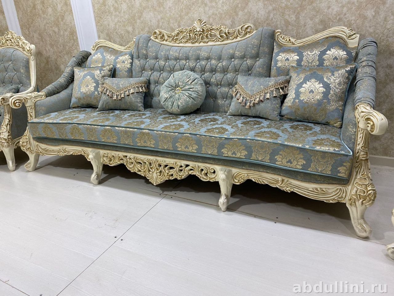 Диван Амелия с креслами в классическом стиле — купить в Дагестане — купить в Дагестане — фото 1