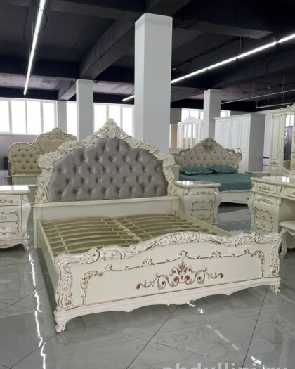 Спальня Венеция 5дв — кремовый гарнитур с зеркалом и пуфом с зеркалом и пуфом — купить в Дагестане — фото 1