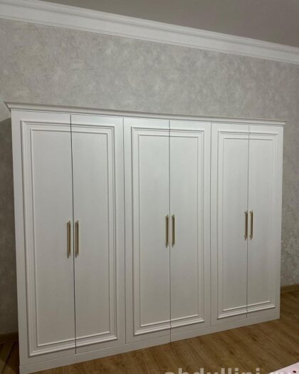 Шкаф Айша — белый с золотыми ручками, купить в Дагестане — купить в Дагестане